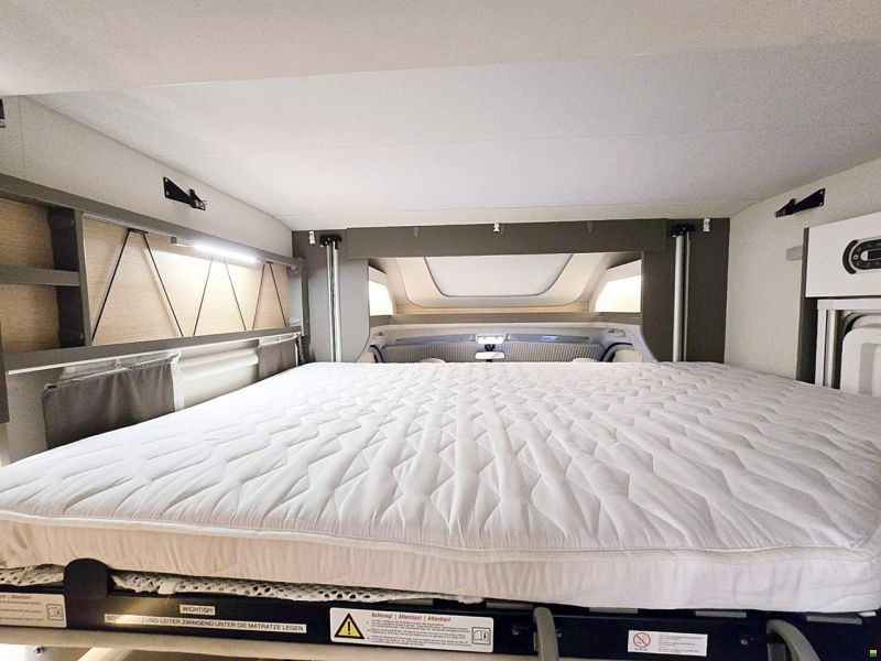 LMC TOURER LIFT H 730 G 2.2 HDI