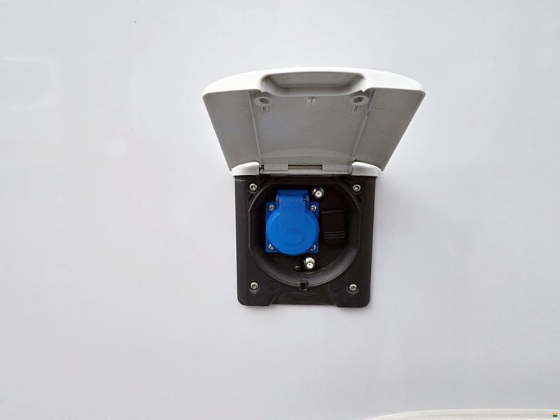 LMC TOURER LIFT H 730 G 2.2 HDI