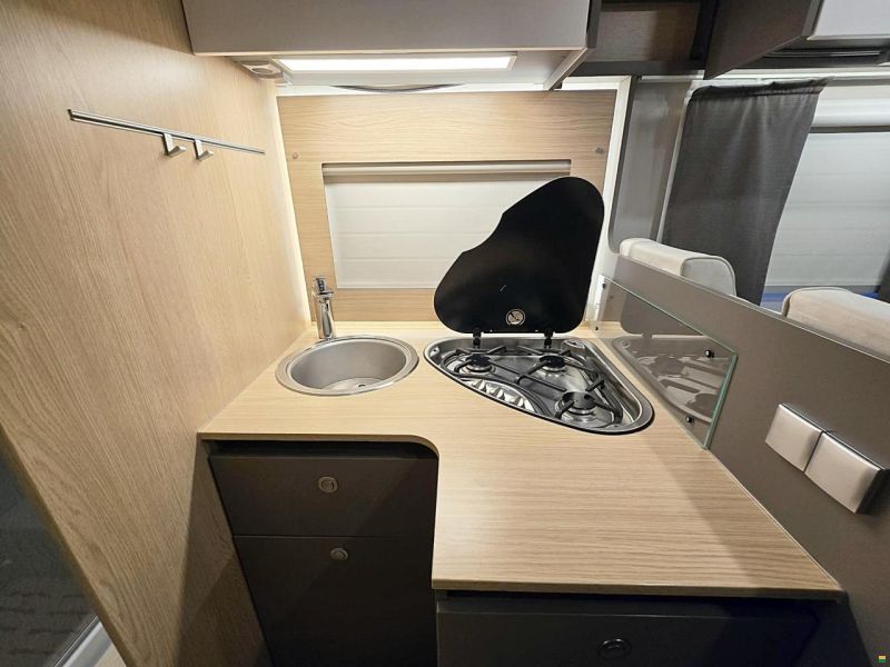 LMC TOURER LIFT H 730 G 2.2 HDI