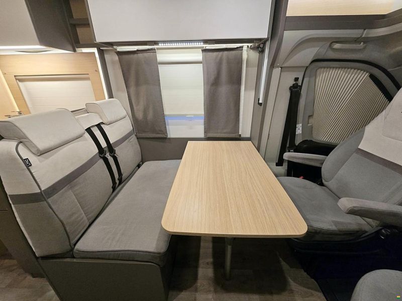 LMC TOURER LIFT H 730 G 2.2 HDI