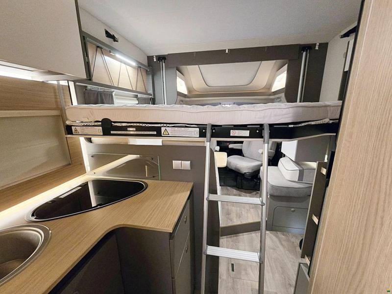 LMC TOURER LIFT H 730 G 2.2 HDI