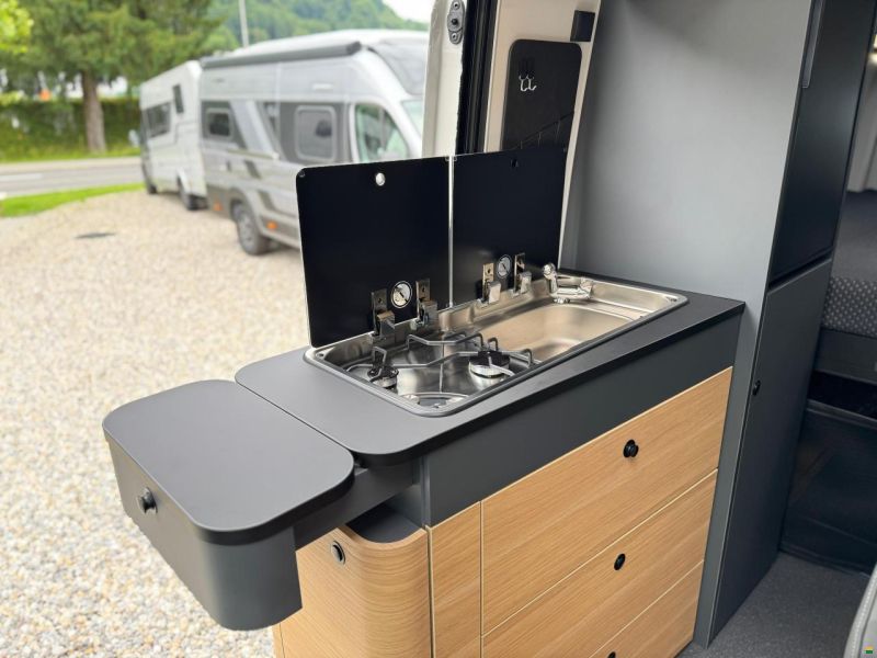 Adria Twin Max 680 SGX