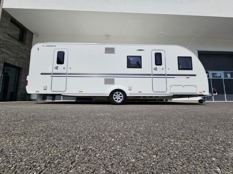 Adria Adora 673 pk 2 Aufbautüren 2 Sitzgruppen