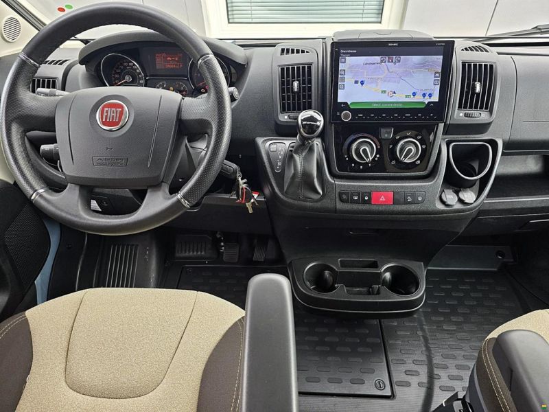 Pössl Summit 600 PLUS 2.3 9G-AUTOMAT MJ 160