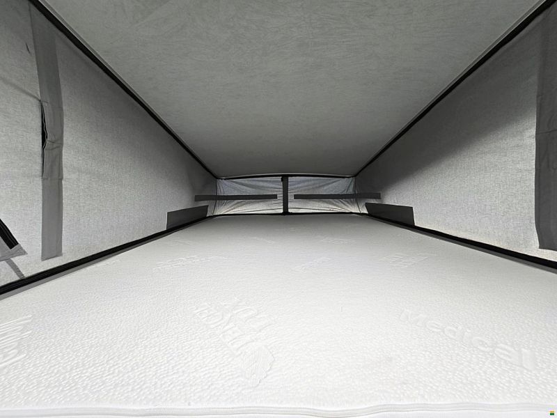 Pössl Summit 600 PLUS 2.3 9G-AUTOMAT MJ 160