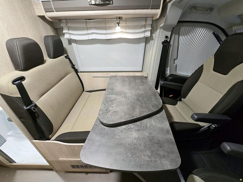 Pössl Summit 600 PLUS 2.3 9G-AUTOMAT MJ 160