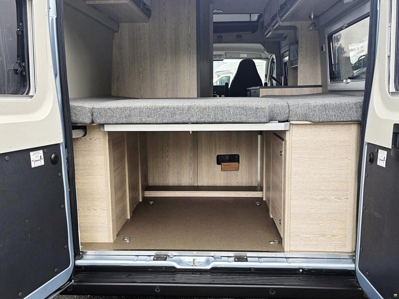 Pössl Summit 600 PLUS 2.3 9G-AUTOMAT MJ 160