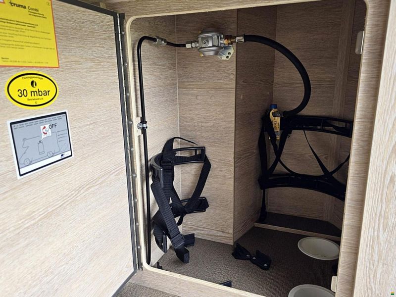 Pössl Summit 600 PLUS 2.3 9G-AUTOMAT MJ 160