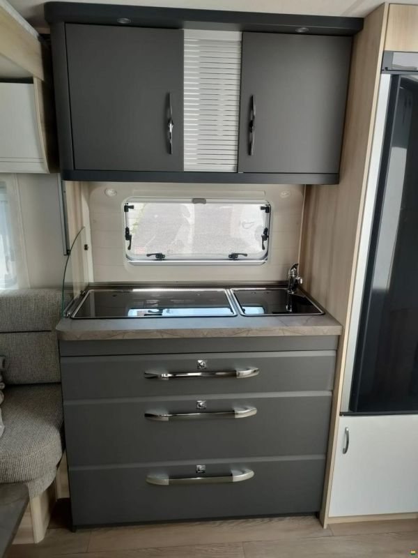 Hobby 515 UHL De Luxe