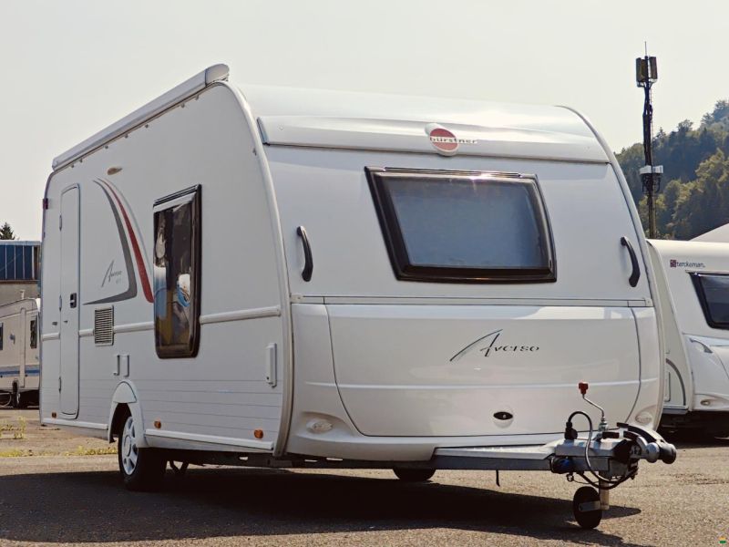 Bürstner 455TS Averso - Queensbett
