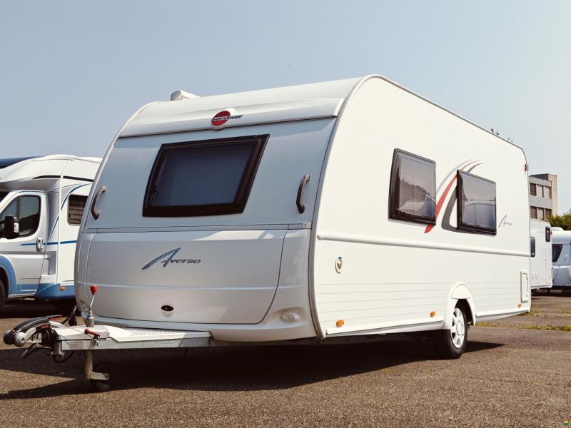 Bürstner 455TS Averso - Queensbett