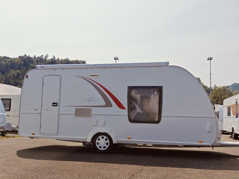 Bürstner 455TS Averso - Queensbett