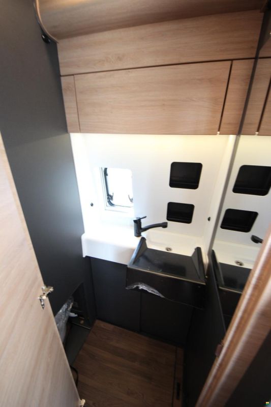 Knaus BOXLIFE PRO 600 LIFETIME XL (2025)