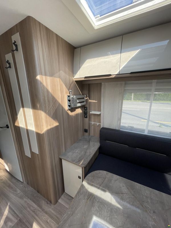 Fendt Tendenza 560 SFDW