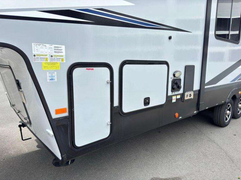 ARCTIC WOLF FIFTH WHEELS 287BH