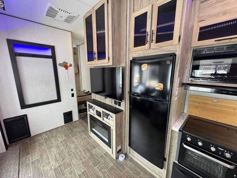 ARCTIC WOLF FIFTH WHEELS 287BH