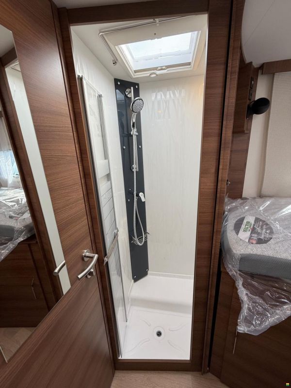 Rapido Serie 6 666 F