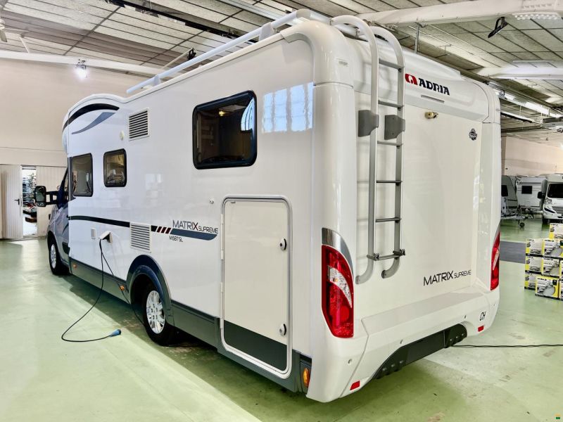 Adria Matrix Supreme M 687 SL