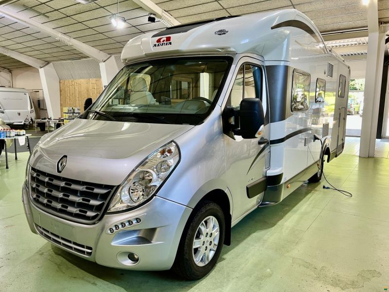 Adria Matrix Supreme M 687 SL