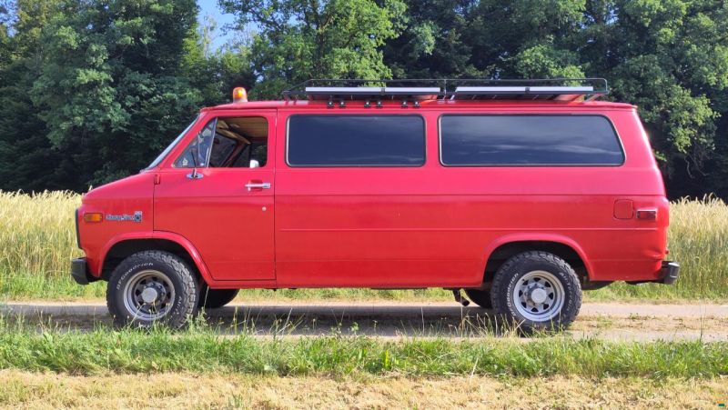 Chevrolet Chevy Van G30