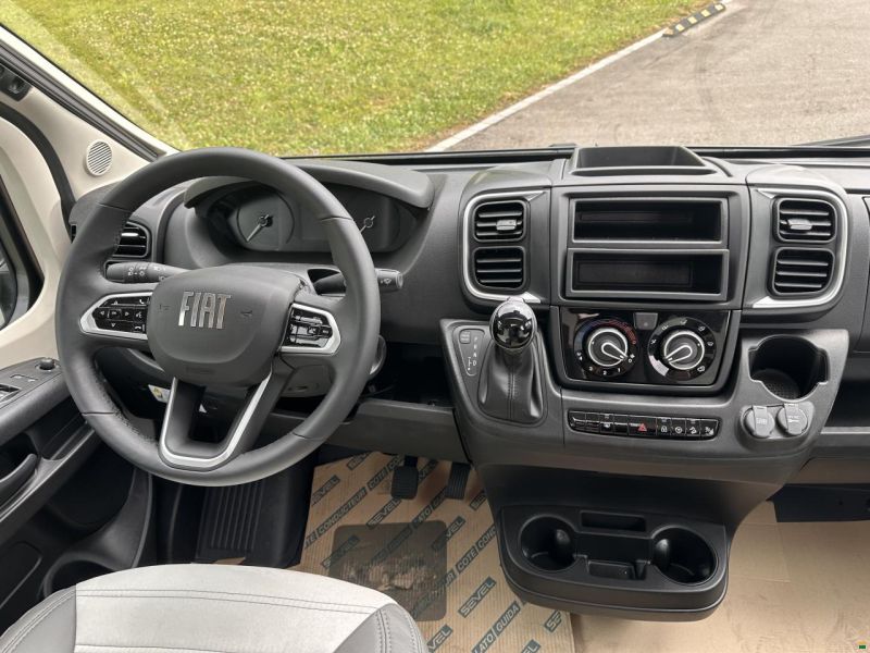 Sunlight Cliff 600 X