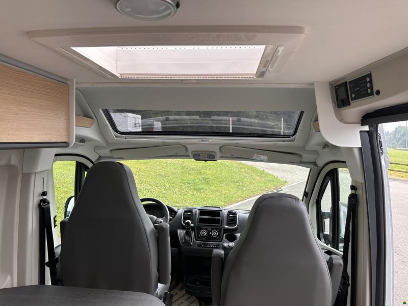 Sunlight Cliff 600 X