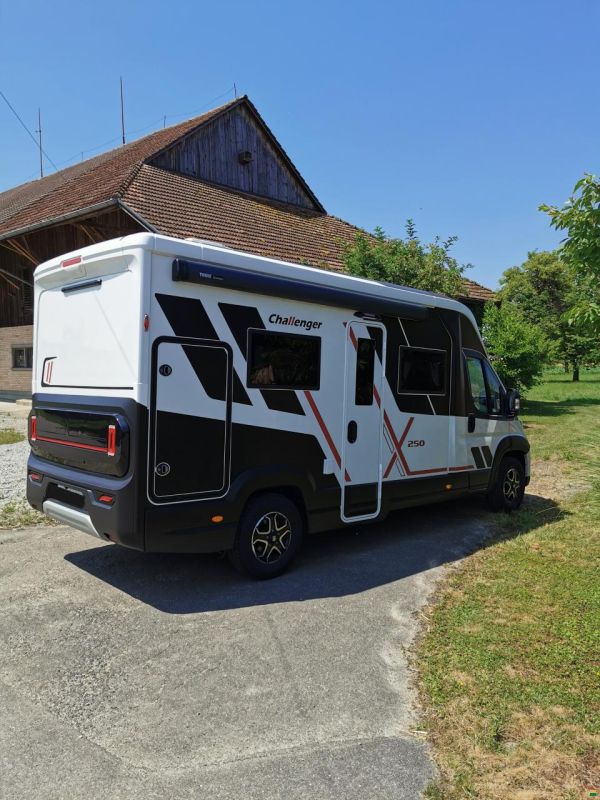 Challenger X250