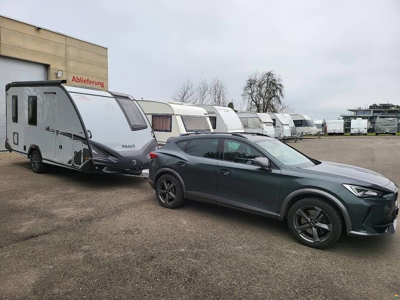 Knaus Sport & Fun Black Selection 480 QL