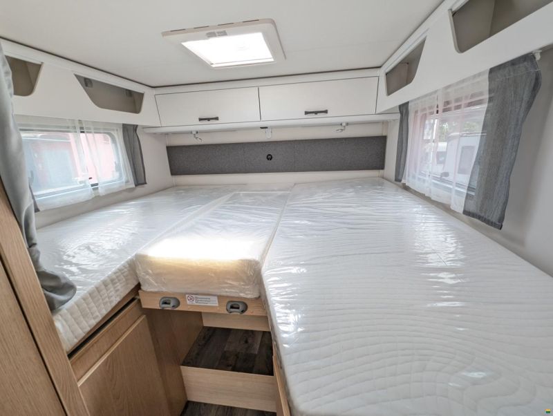 Sunlight I 67S Adventure