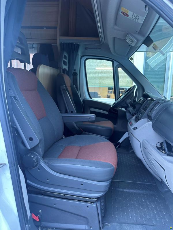 Fiat Ducato Orange Camp
