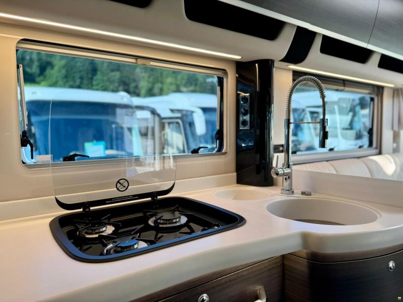 Concorde Charisma 910 LI