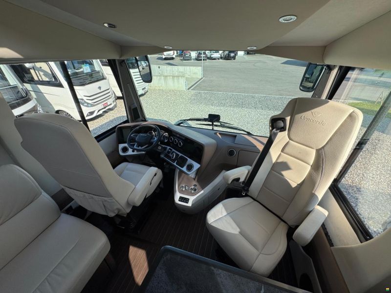 Concorde Charisma 910 LI