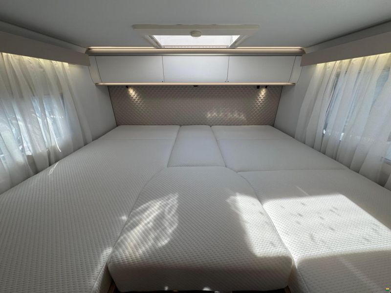 Adria Coral Plus 670 DL