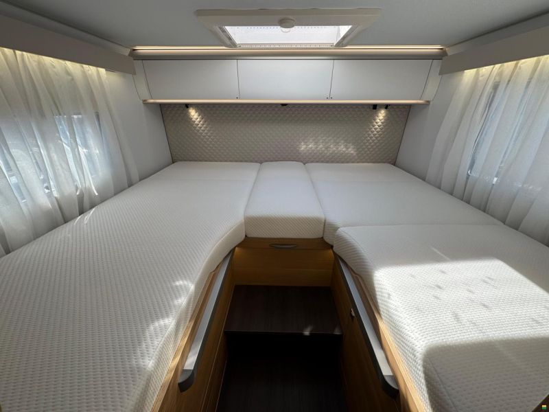 Adria Coral Plus 670 DL