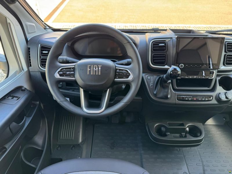 Adria Coral Plus 670 DL