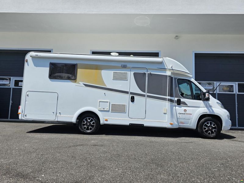 Carado T 449 mit Queensbett, Hubbett, Automat!