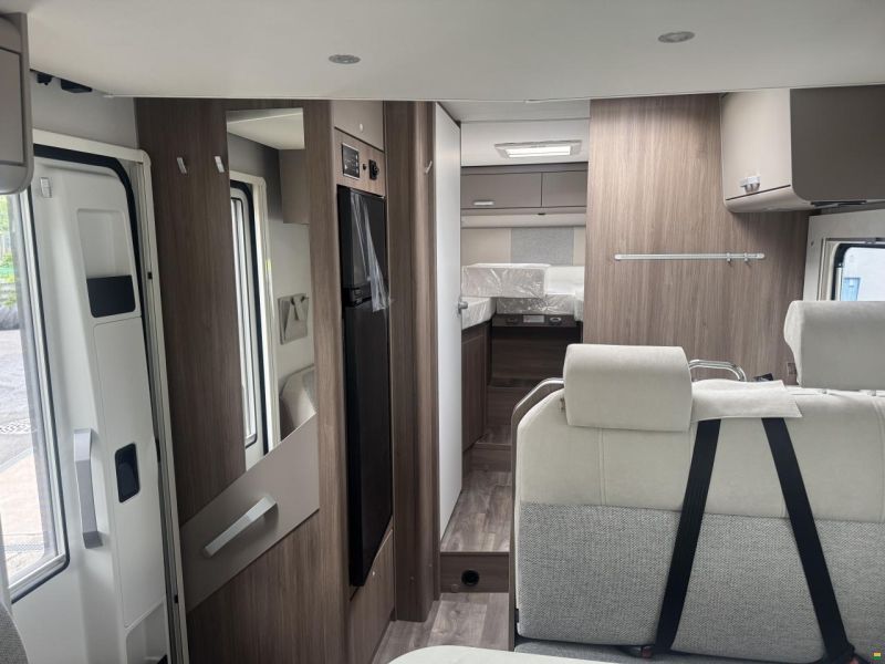 Carado T447 pro+ Automat 180PS