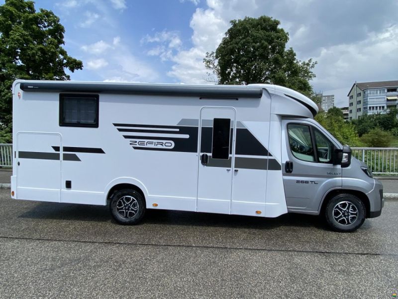 Roller Team Zefiro 266 TL, Fiat 2.2MJ 140PS Automat