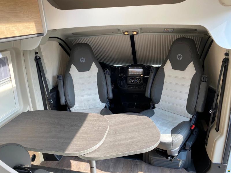 Sunlight Cliff 640 Advent. Edition 9-Gang Automat