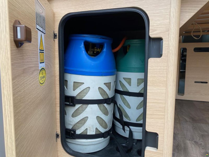 Sunlight Cliff 640 Advent. Edition 9-Gang Automat