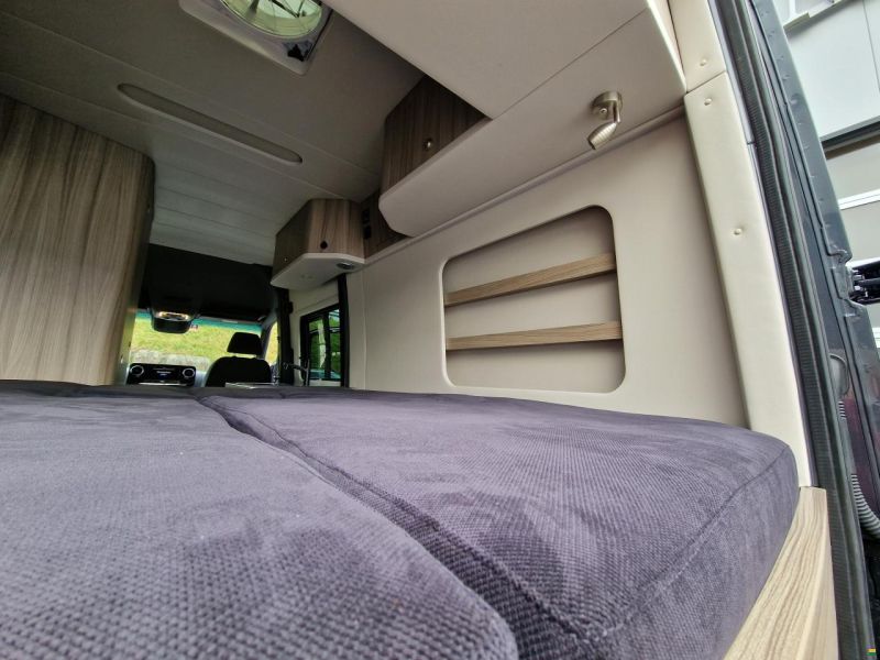 Innova Roadtrip 595L; Sprinter 4x4