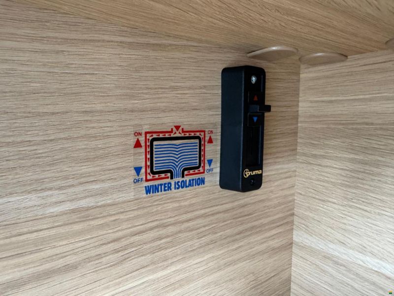 Adria Coral 670 DL 60 Years Selection Deluxe