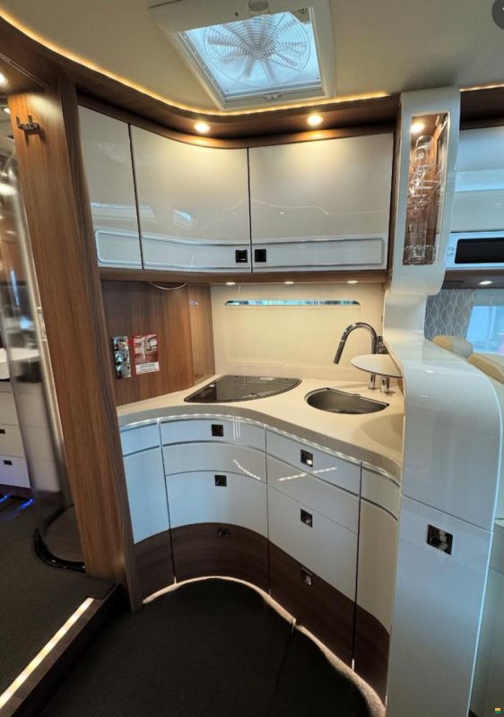 Carthago E-Line I50 LE DA