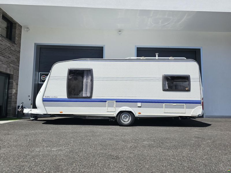 Hobby Excellent mit Queensbett, Klima, Mover!