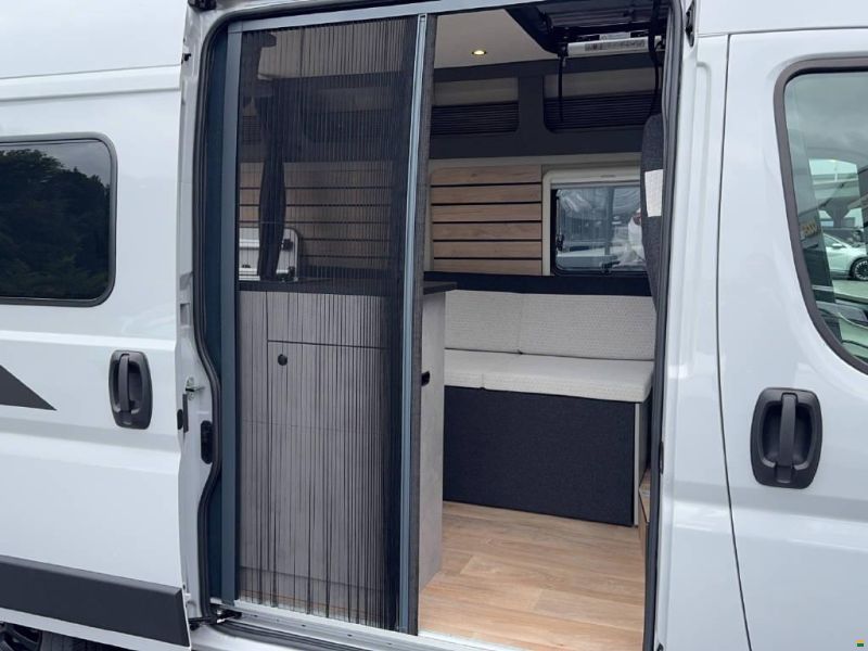 Crosscamp CV Flex 541 3.5t L2H2 2.2TD140