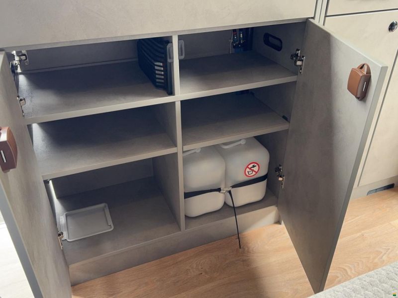 Crosscamp CV Flex 541 3.5t L2H2 2.2TD140