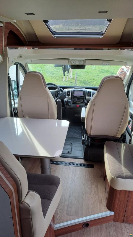 Adria Matrix Platinum M 670 SL