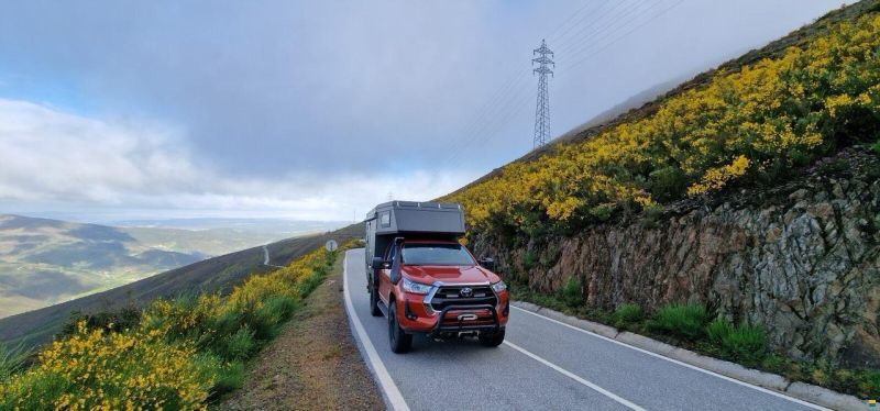 Toyota Hilux mit Wohnkabine