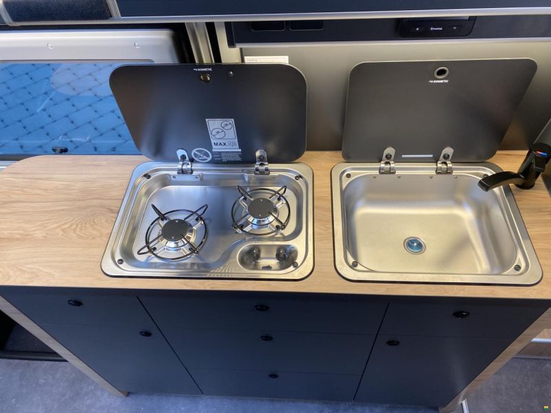 Globe-Traveller Voyager X