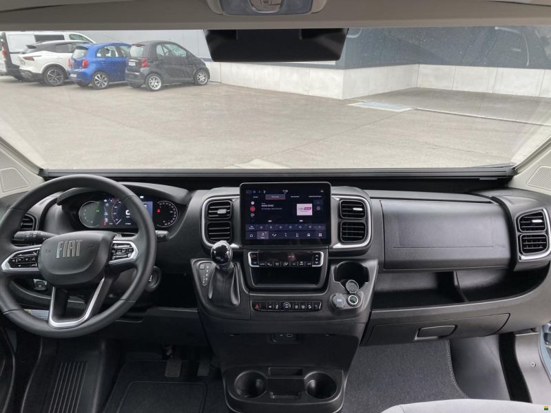 Globe-Traveller Voyager X